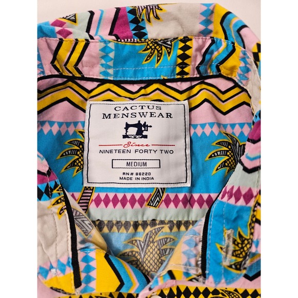 Cactus menswear bright hawaiin themed button up size medium M EUC ^ - Picture 3 of 8